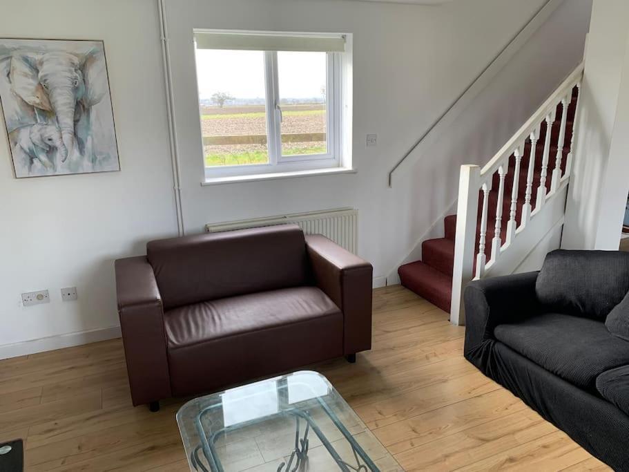 1 Bedroom Annex, Private Bathroom, Peaceful Area Claypits エクステリア 写真